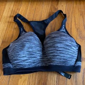 Victoria Secret Sports Bra 34D